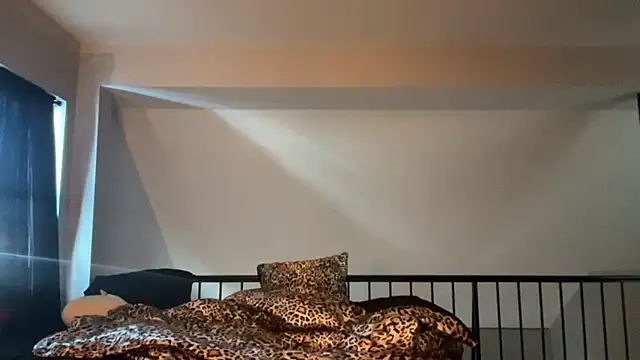 Snapshot of babybimbo chatting on February 9, 2026, 5:17 pm babybimbo online show from February 9, 2026, 5:17 pm