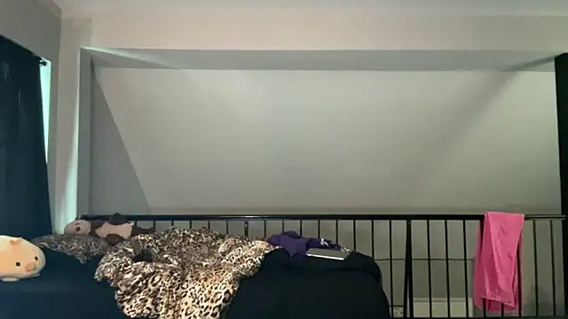 Snapshot of babybimbo chatting on February 11, 2026, 6:24 pm babybimbo online show from February 11, 2026, 6:24 pm