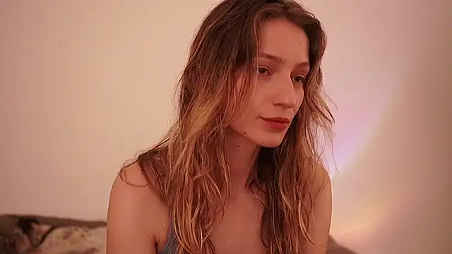 Snapshot of Stephany_talks chatting on September 19, 2025, 2:46 am Stephany talks online show from September 19, 2025, 2:46 am