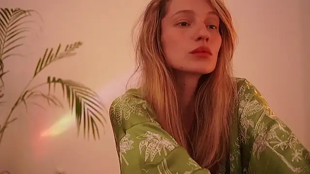 Snapshot of Stephany_talks chatting on February 3, 2026, 1:59 am Stephany talks online show from February 3, 2026, 1:59 am