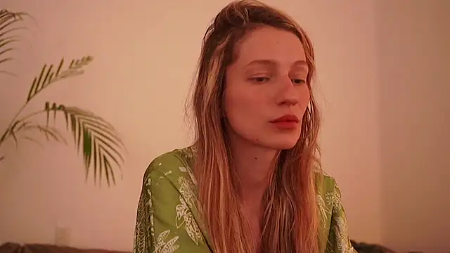 Snapshot of Stephany_talks chatting on February 3, 2026, 2:53 am Stephany talks online show from February 3, 2026, 2:53 am