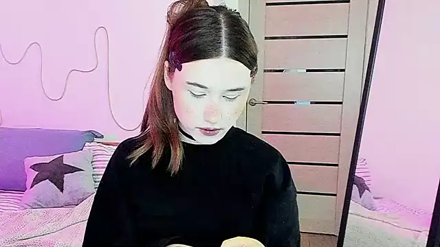 Stella Sunny online show from December 5, 2025, 5:20 pm