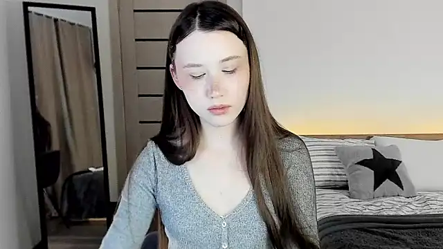 Stella Sunny online show from March 11, 2026, 12:38 am