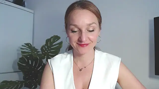 AliciaDesire online show from March 23, 2026, 2:10 pm