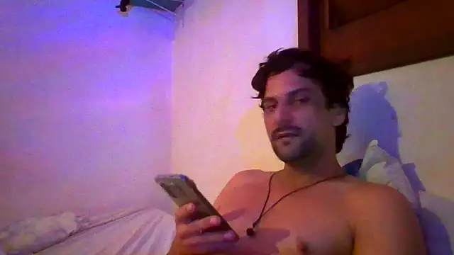 Snapshot of couplemilk chatting on February 8, 2026, 1:42 am couplemilk online show from February 8, 2026, 1:42 am