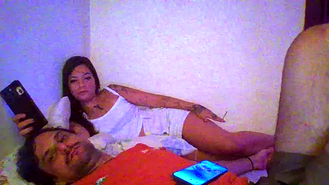 Snapshot of couplemilk chatting on April 21, 2026, 12:34 am couplemilk online show from April 21, 2026, 12:34 am