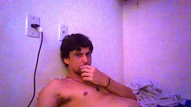 Snapshot of couplemilk chatting on April 27, 2026, 10:41 pm couplemilk online show from April 27, 2026, 10:41 pm
