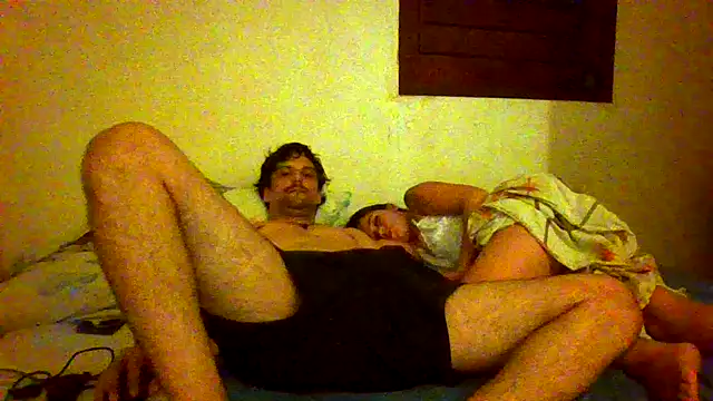 Snapshot of couplemilk chatting on May 1, 2026, 1:32 am couplemilk online show from May 1, 2026, 1:32 am