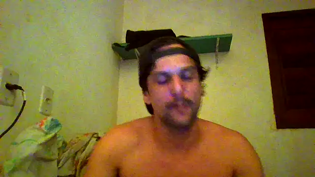 Snapshot of couplemilk chatting on May 2, 2026, 11:43 pm couplemilk online show from May 2, 2026, 11:43 pm