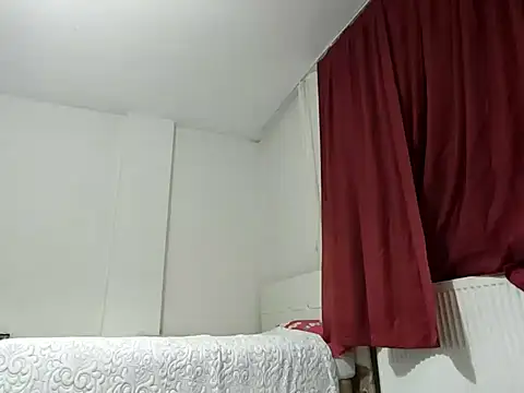 Snapshot of maskeli_s2ci_ chatting on December 17, 2024, 4:53 pm maskeli s2ci online show from December 17, 2024, 4:53 pm