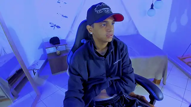 Snapshot of Brand_habes chatting on January 13, 2026, 4:56 pm Brand habes online show from January 13, 2026, 4:56 pm