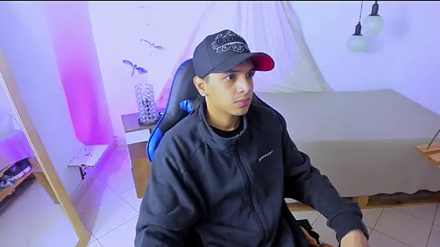 Snapshot of Brand_habes chatting on February 26, 2026, 2:43 am Brand habes online show from February 26, 2026, 2:43 am