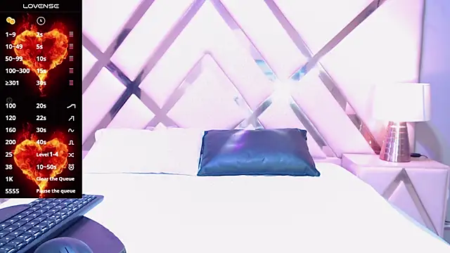 NatazhaQueen online show from September 10, 2025, 8:20 pm