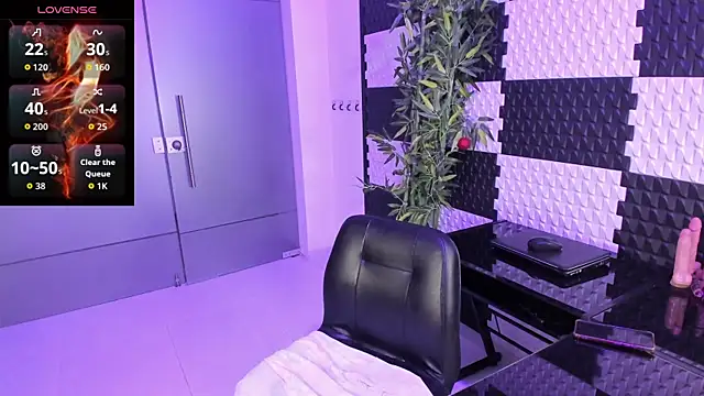 Snapshot of NatazhaQueen chatting on February 26, 2026, 4:55 am NatazhaQueen online show from February 26, 2026, 4:55 am