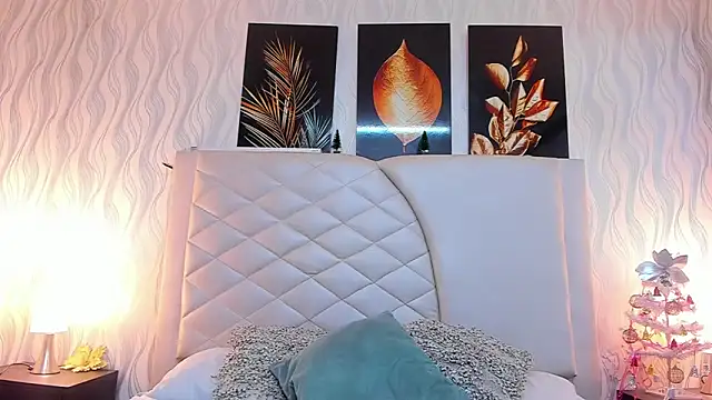 Amberr Greyy online show from December 13, 2024, 7:21 pm