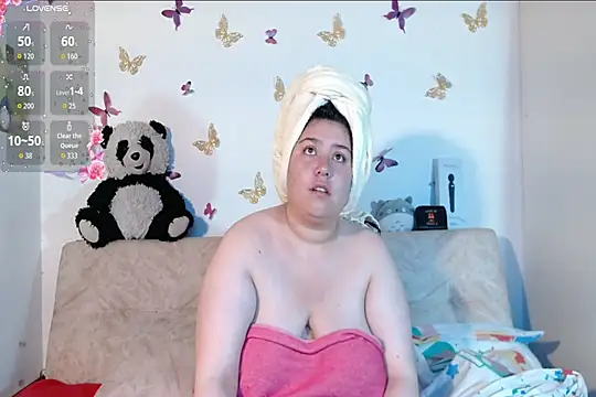 LennaTurnerr online show from February 11, 2026, 12:43 pm