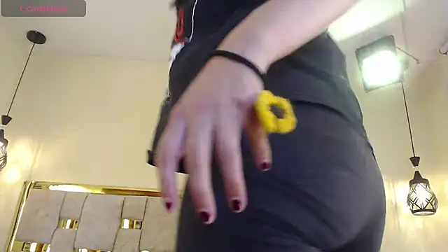 Snapshot of dakota_guirl chatting on February 19, 2025, 3:17 am dakota guirl online show from February 19, 2025, 3:17 am