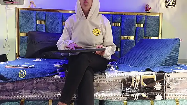 Snapshot of dakota_guirl chatting on February 27, 2025, 9:54 am dakota guirl online show from February 27, 2025, 9:54 am