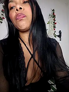 DIORA Latina online show from September 12, 2025, 5:40 am