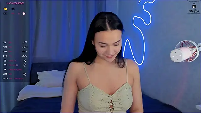 Snapshot of _Sweetie_ chatting on January 25, 2025, 7:49 am Sweetie online show from January 25, 2025, 7:49 am