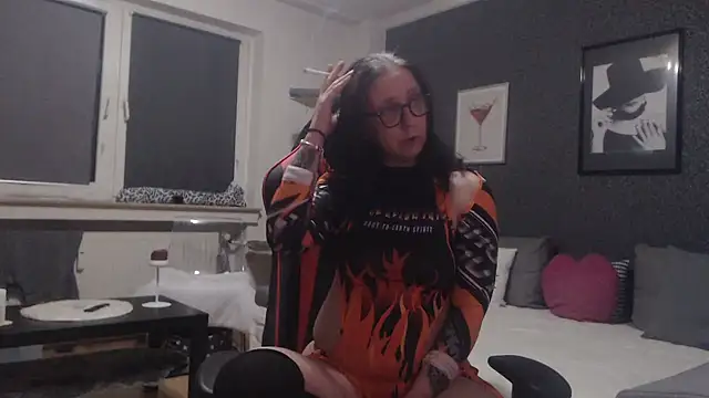 Snapshot of EiskalterEngel74 chatting on February 15, 2025, 9:48 pm EiskalterEngel74 online show from February 15, 2025, 9:48 pm