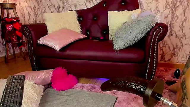 Snapshot of Colors-xx chatting on February 13, 2025, 10:02 am Colors-xx online show from February 13, 2025, 10:02 am