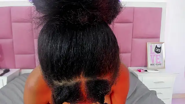 StormiHills online show from February 7, 2025, 5:52 am