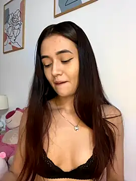 Snapshot of HallieLemon1 chatting on October 5, 2025, 1:15 am HallieLemon1 online show from October 5, 2025, 1:15 am