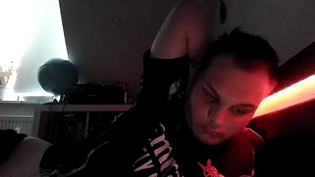 Nicolasjlhkjzl online show from April 25, 2026, 2:14 pm