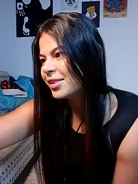 Cleo hills online show from December 27, 2024, 1:07 pm