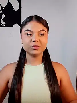 Cleo hills online show from February 17, 2025, 2:04 pm