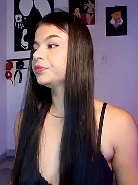 Snapshot of Cleo_hills chatting on April 26, 2026, 2:04 pm Cleo hills online show from April 26, 2026, 2:04 pm