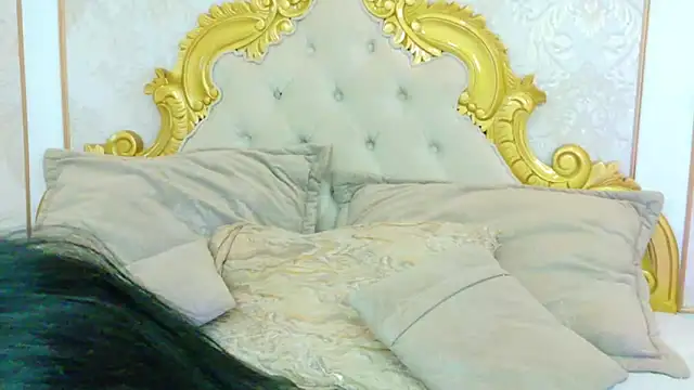 Snapshot of BellahColucci chatting on June 1, 2026, 12:18 pm BellahColucci online show from June 1, 2026, 12:18 pm
