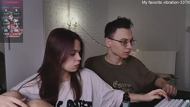 ValBae online show from December 27, 2024, 7:46 pm