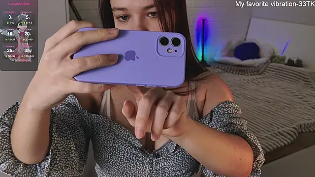 ValBae online show from January 31, 2025, 4:27 pm