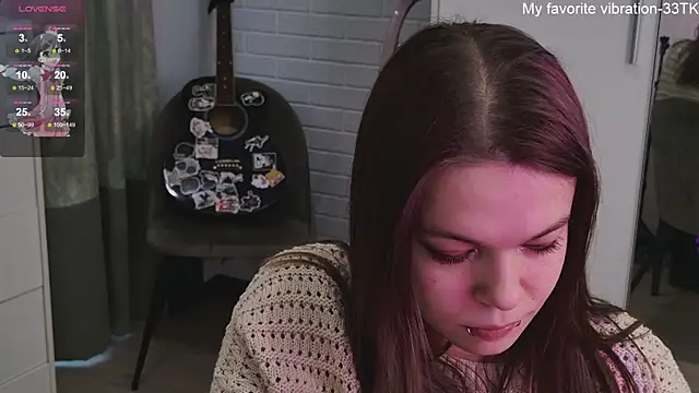 ValBae online show from February 5, 2025, 1:54 pm