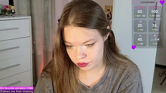 ValBae online show from September 19, 2025, 7:14 pm