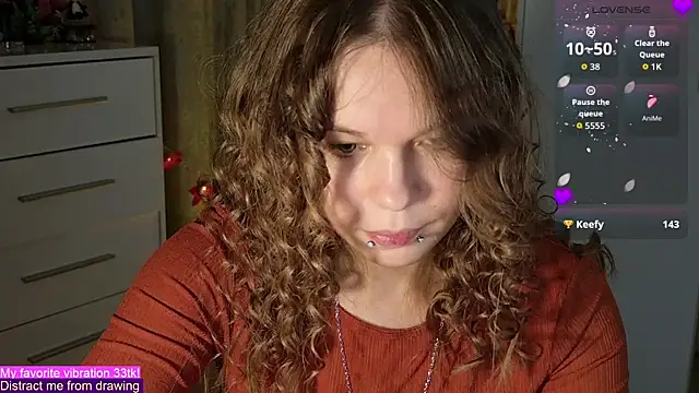 ValBae online show from October 11, 2025, 8:29 pm