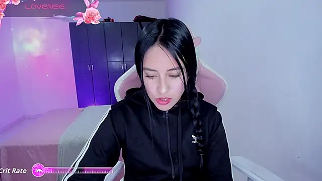 Tinylottie online show from March 8, 2026, 6:01 pm