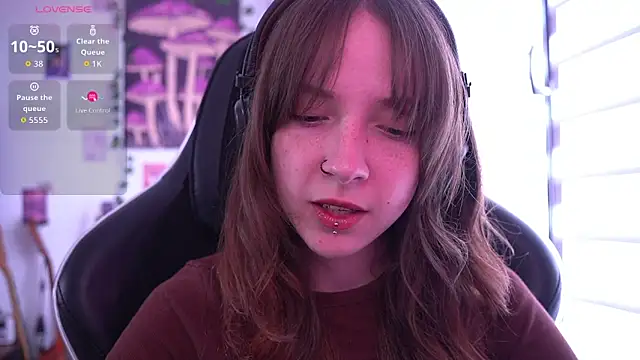 juliapie online show from April 24, 2026, 9:56 am