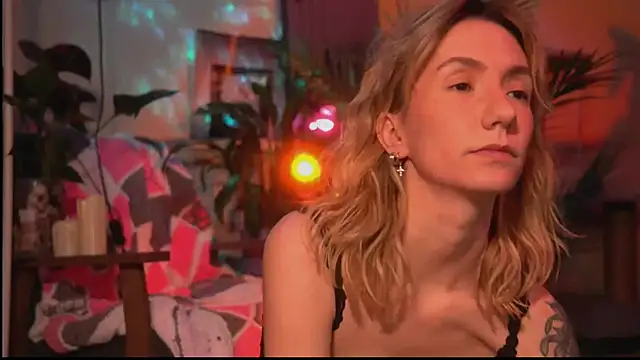 Arianna Richi online show from February 8, 2026, 6:28 am