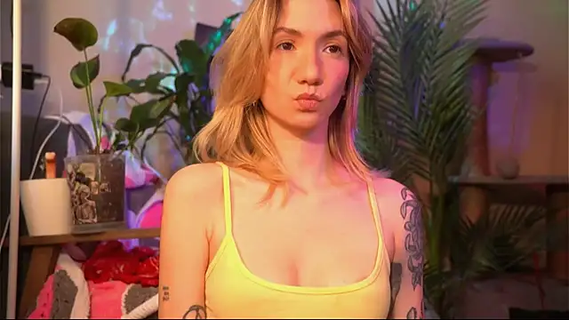 Arianna Richi online show from March 11, 2026, 6:19 am