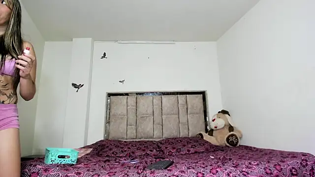 alanaanddaphne online show from November 13, 2025, 3:55 pm