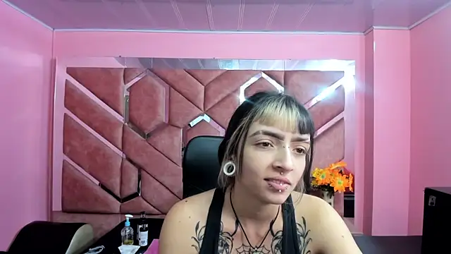 Samantha Smiith online show from September 12, 2025, 4:01 am