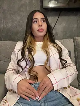 Snapshot of AbyThompson chatting on February 15, 2025, 3:09 am AbyThompson online show from February 15, 2025, 3:09 am