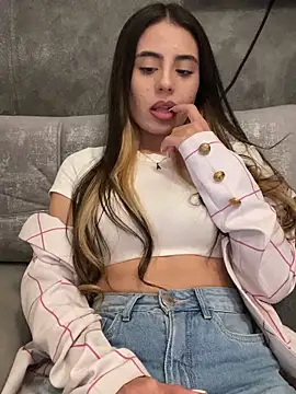 Snapshot of AbyThompson chatting on February 15, 2025, 6:23 pm AbyThompson online show from February 15, 2025, 6:23 pm