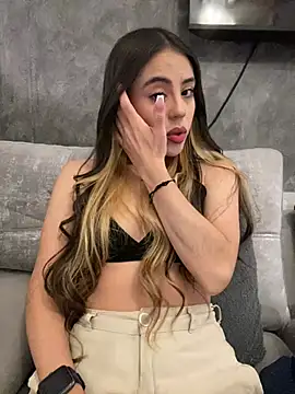 Snapshot of AbyThompson chatting on February 22, 2025, 10:51 am AbyThompson online show from February 22, 2025, 10:51 am