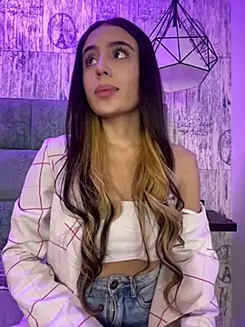 Snapshot of AbyThompson chatting on March 10, 2025, 11:06 pm AbyThompson online show from March 10, 2025, 11:06 pm