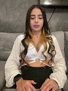 Snapshot of AbyThompson chatting on March 15, 2025, 7:20 am AbyThompson online show from March 15, 2025, 7:20 am