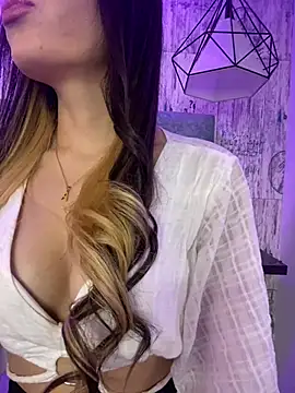 Snapshot of AbyThompson chatting on March 15, 2025, 4:32 pm AbyThompson online show from March 15, 2025, 4:32 pm